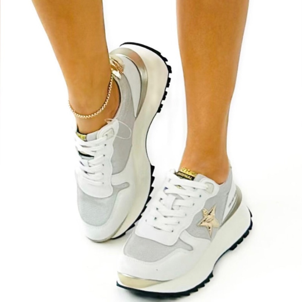 Vintage Havana Stay Stylish Sneakers size 8.5
